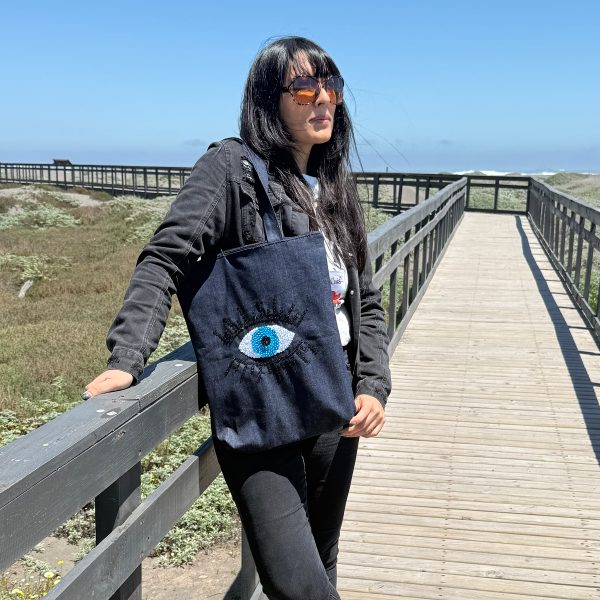 Totebag Ojo de Horus Bordada a mano