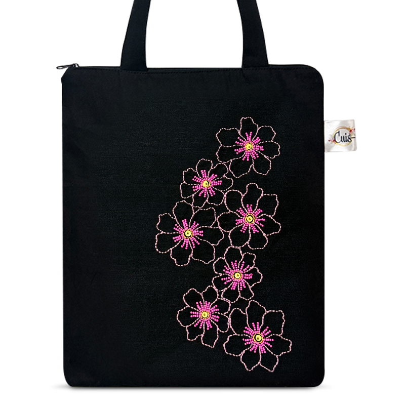 Totebag Negra Bordada a Mano