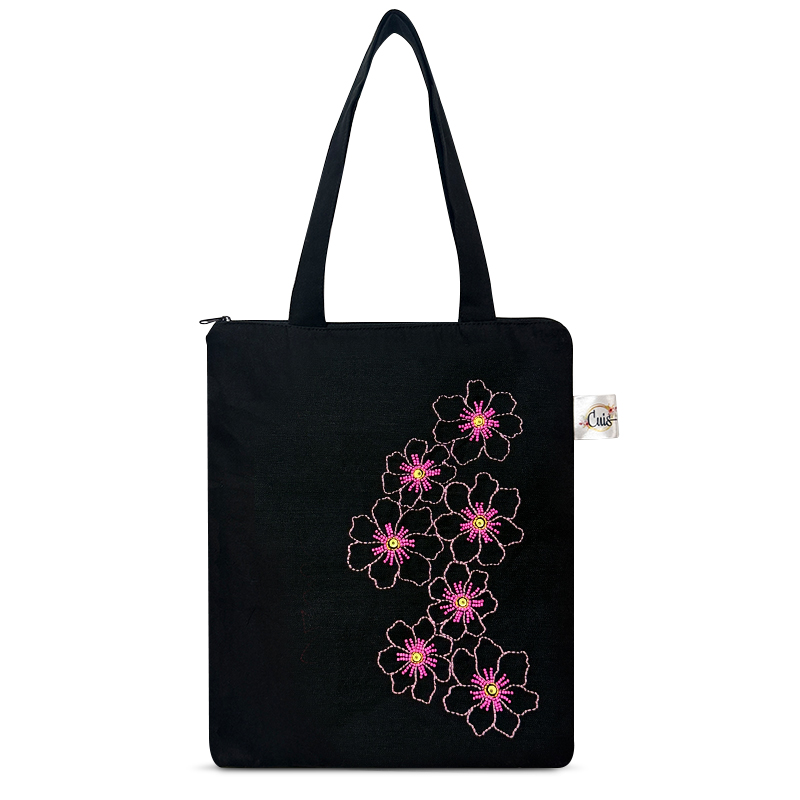 Totebag Negra Bordada a Mano