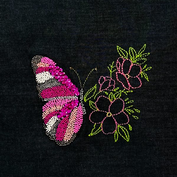 Totebag Bordada a Mano Mariposa Mostacilla Flor