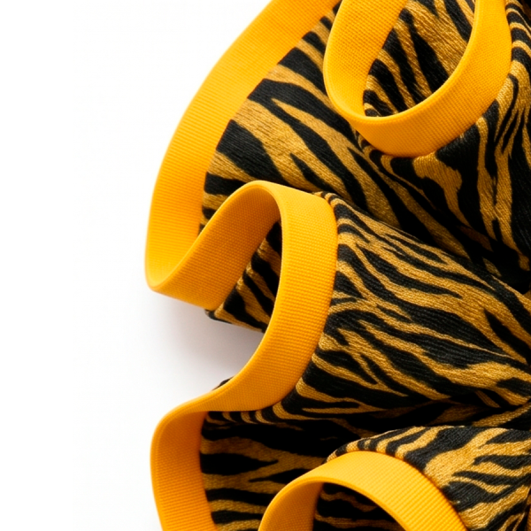 Scrunchie L Animal print Cebra con Sesgo amarillo